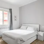Porta Furba Apartment